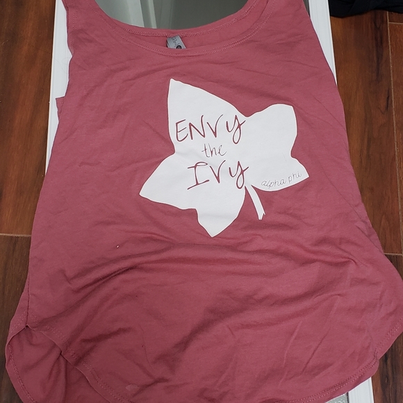 Alpha Phi 'Envy the Ivy' tank - Picture 2 of 2